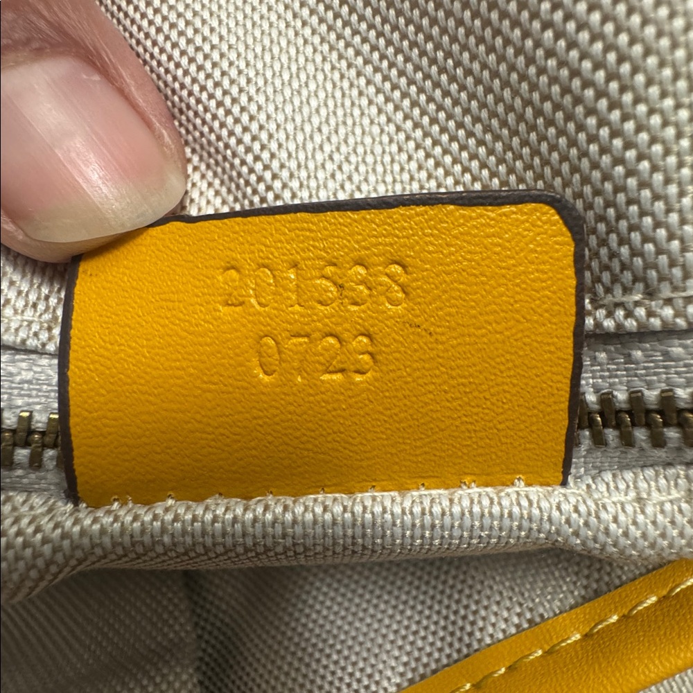 Gucci x Disney Mickey Mouse GG Supreme Tote Bag Set Yellow Leather Trim Satchel - Picture 4 of 11